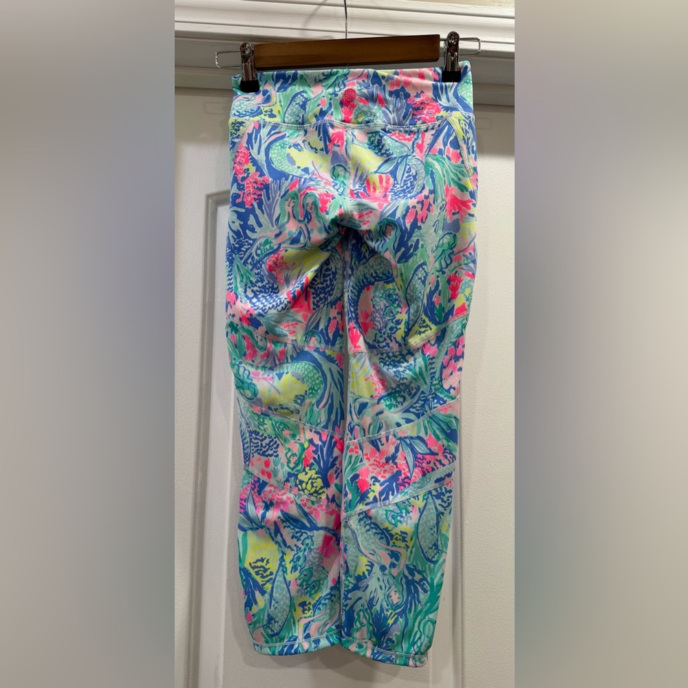 Lilly Pulitzer Luxletic Cropped Tropical Vibrant Patterned Leggings Size XS - Picture 3 of 10